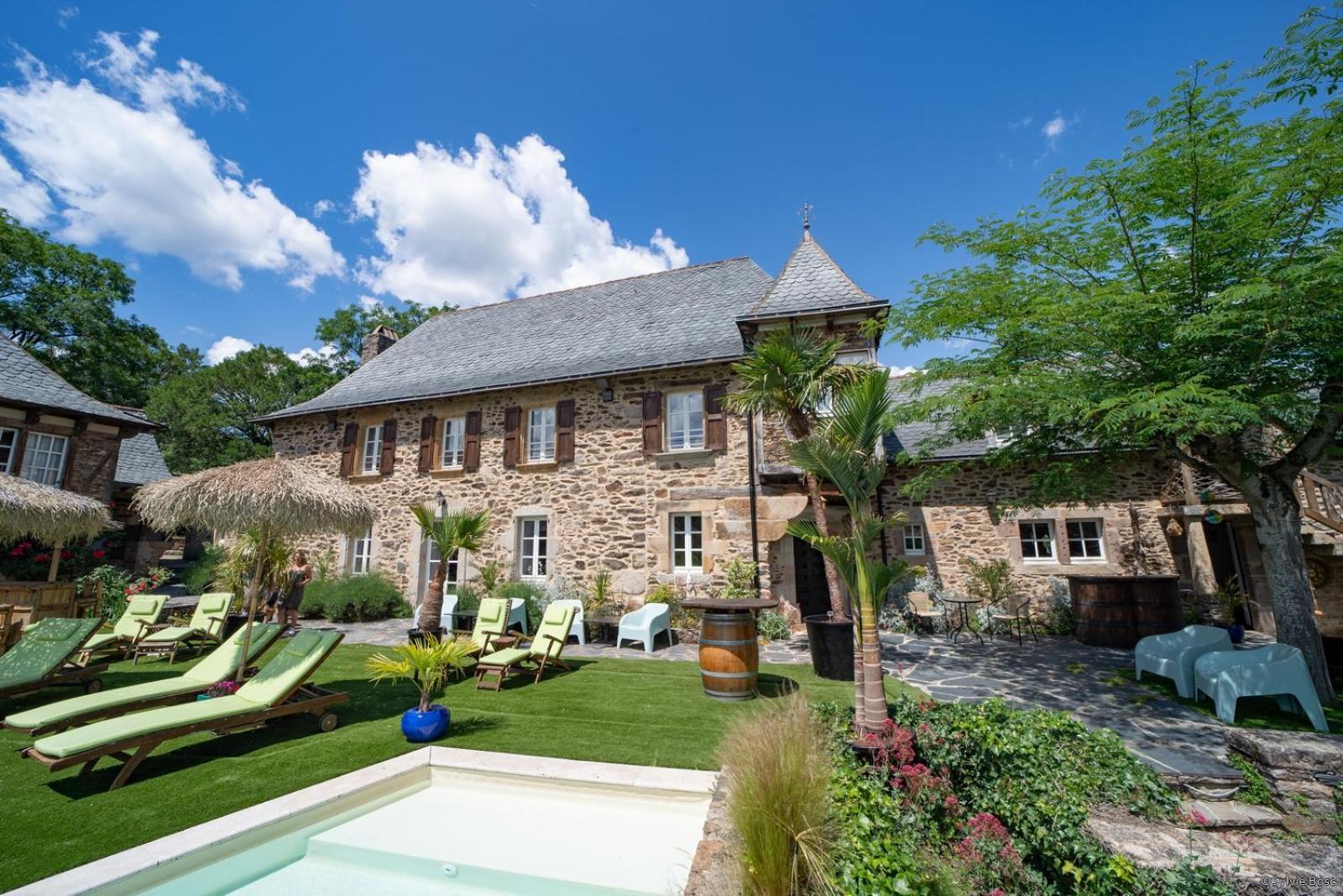 Chateau De Longcol Hotel La Fouillade Exterior photo